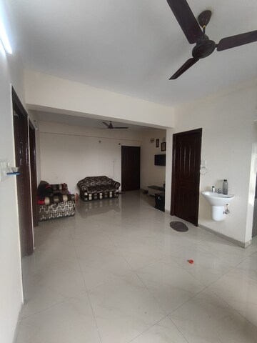 Living Room in 2 BHK Apartment at Vijay Nagar – for Rent
