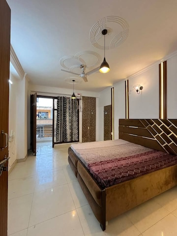 Bedroom in 1 BHK Builder Floor at Saket – for Rent