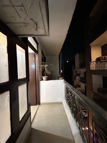 Kitchen in 1.5 BHK Builder Floor at Saket – for Rent