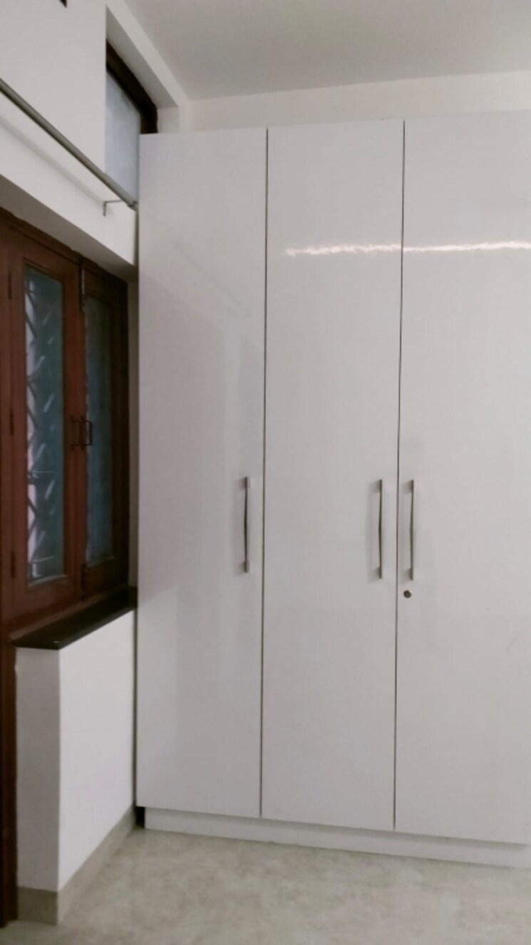 undefined, tulip-mall 3 Bedroom 200 Sq.Mt. Independent House In Sector 46 Noida 8409892