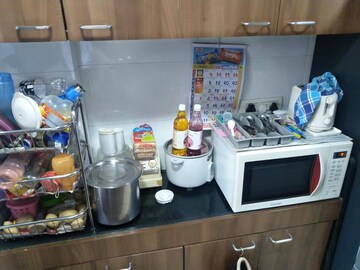 Furnished Amenities in 2 BHK Apartment at Riddhi Garden, Malad East – for Rent