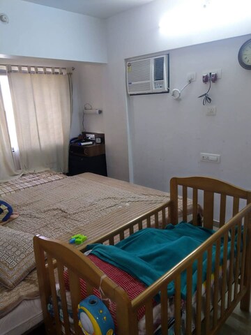 Bedroom in 2 BHK Apartment at Riddhi Garden, Malad East – for Rent