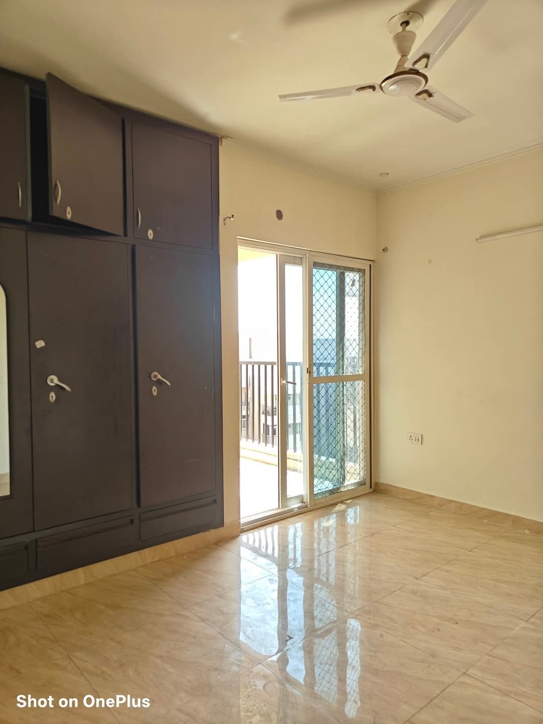 3 BHK + Servant Room Apartment For Sale in DLF Ridgewood Estate