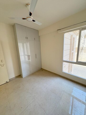 Room in 2 BHK Apartment at Signature The Millennia 2, Sector 37d – for Rent