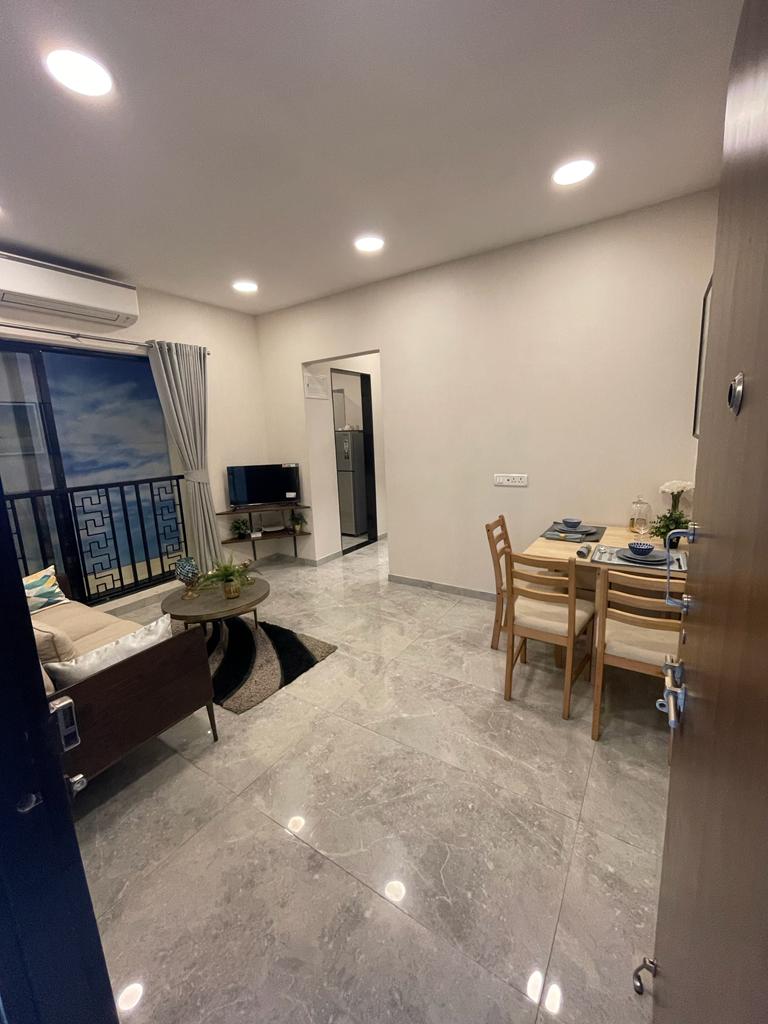 1 BHK + Extra Room Apartment For Sale in Raunak City