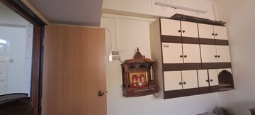 Room in 2 BHK Apartment at Madhur CHS, Malad West – for Rent