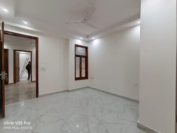 Room in 2 BHK Builder Floor at Saket – for Rent