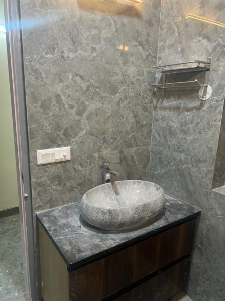 undefined, sai-kutir-sector-49 3 Bedroom 250 Sq.Yd. Independent House In Sector 49 Noida 8409921