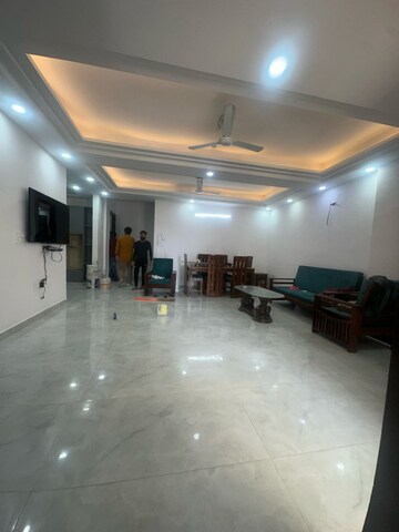 Living Room in 3 BHK Builder Floor at Saket – for Rent
