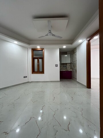 Room in 2 BHK Builder Floor at Saket – for Rent