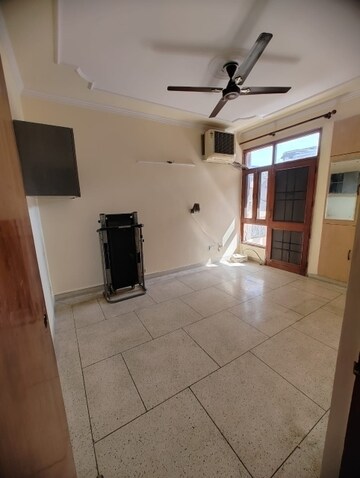 Bathroom in 3 BHK Independent House at Sector 36 – for Rent