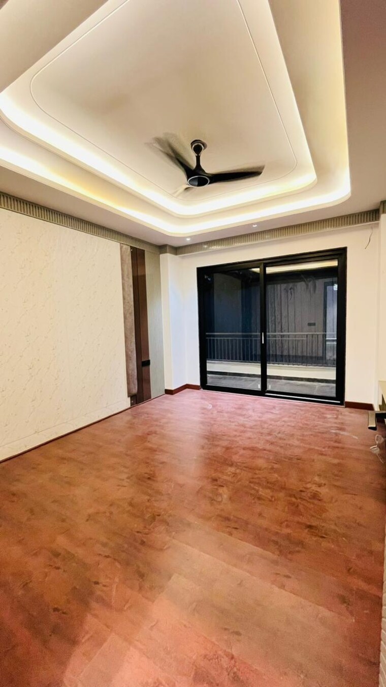 Room, infinite-luxury 4 Bedroom 275 Sq.Yd. Builder Floor In South City 2 Gurgaon 8410065