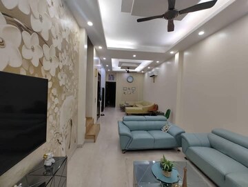 Living Room in 2 BHK Builder Floor at Saket – for Rent