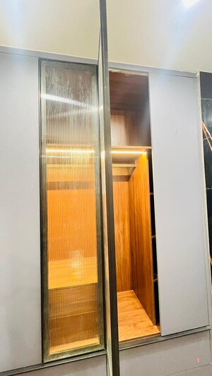 Furnished Amenities in 3 BHK Builder Floor at SS Southend Floors, South City 2 – for Sale