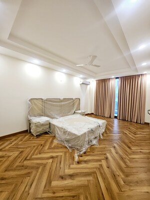 Living Room in 3 BHK Builder Floor at Sector 48 – for Sale