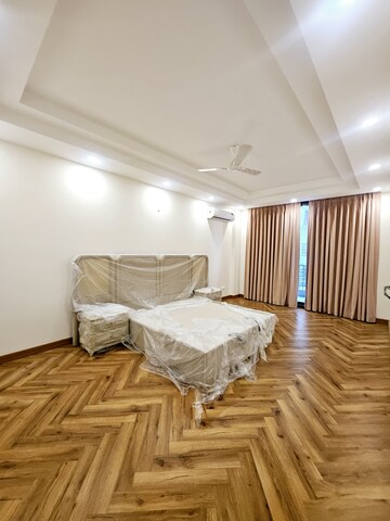 Living Room in 3 BHK Builder Floor at Sector 48 – for Sale