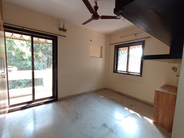 Room in 3 BHK Apartment at Krishna Arcade Vashi, Vashi Sector 28 – for Rent