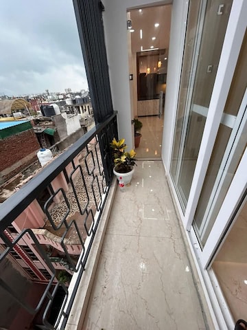 Balcony in 3 BHK Builder Floor at Saket – for Rent