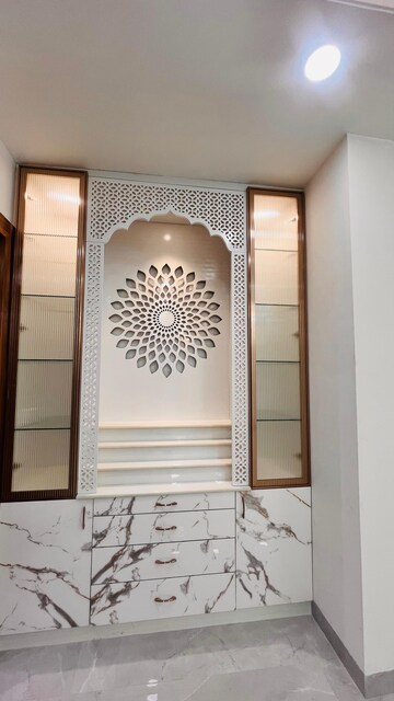 Building Lobby in 4 BHK Builder Floor at Sector 48 – for Sale