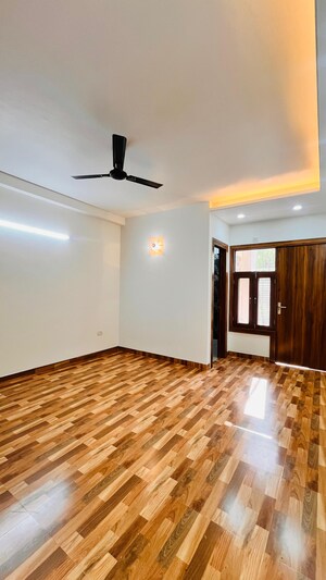 Bedroom in 4 BHK Builder Floor at Sector 48 – for Sale