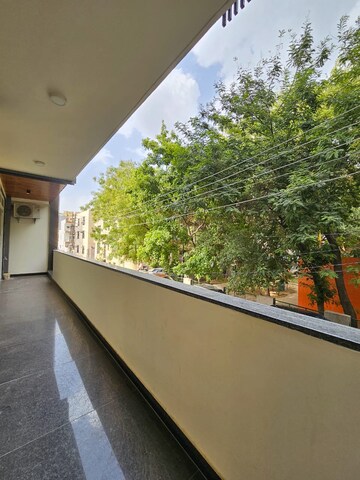 Balcony in 3.5 BHK Builder Floor at Ansal Esencia - Amara Villas, Sector 67 – for Sale