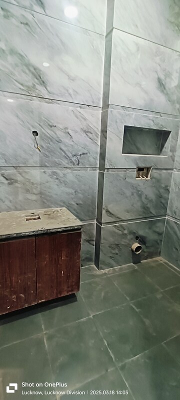 Bathroom in 3 BHK Villa at Gomti Nagar – for Sale
