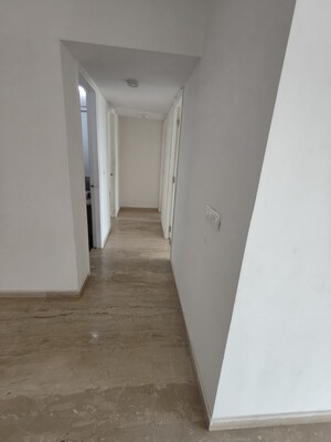 Building Lobby in 3.5 BHK Apartment at Imperial Heights Phase 2, Goregaon West – for Sale