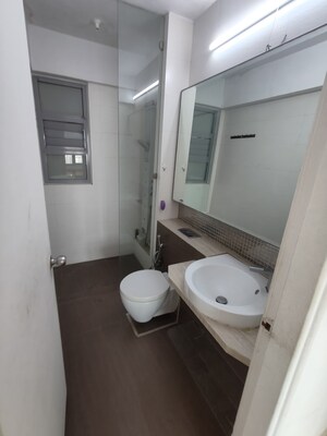 Bathroom in 3.5 BHK Apartment at Imperial Heights Phase 2, Goregaon West – for Sale