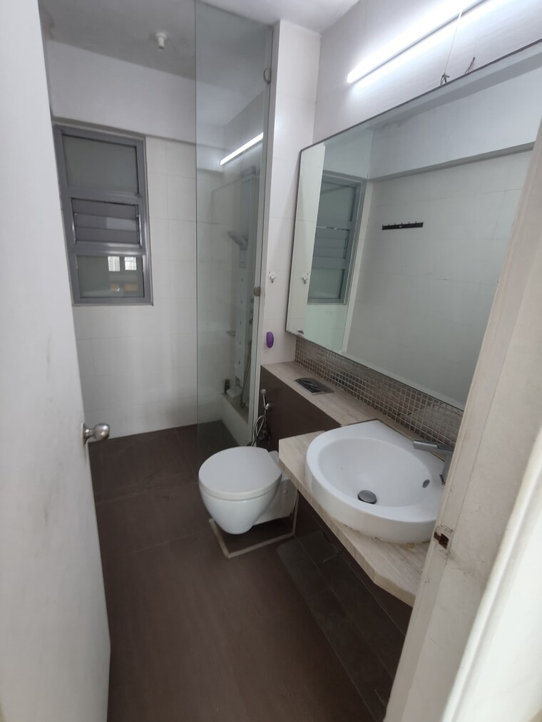 Bathroom, imperial-heights-phase-2 3.5 Bedroom 1409 Sq.Ft. Apartment In Goregaon West Mumbai 8410209
