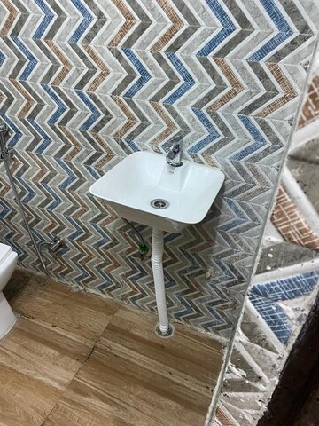 Bathroom in 1 BHK Apartment at Sector 23 Dwarka – for Rent