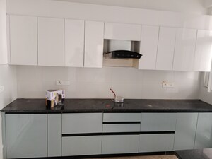 Furnished Amenities in 4 BHK Builder Floor at SS Linden, Sector 84 – for Sale