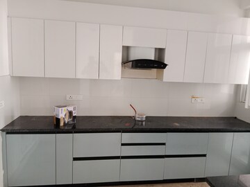 Furnished Amenities in 4 BHK Builder Floor at SS Linden, Sector 84 – for Sale