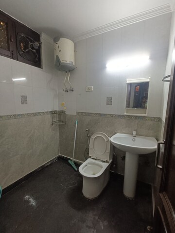 Bathroom in 1 BHK Builder Floor at Malviya Nagar – for Rent