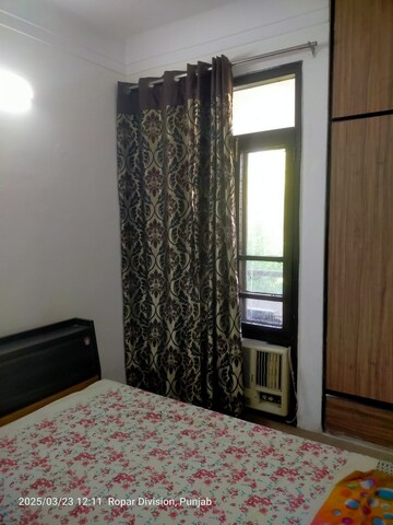 Room in 2 BHK Apartment at Vip Road – for Rent
