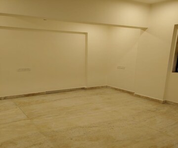 Room in  Office Space at Dadar East – for Rent