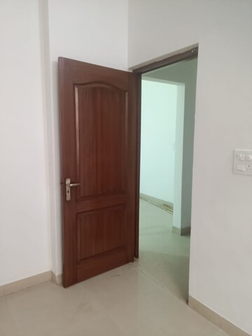 Room in 3 BHK Villa at Divine Apartment Zirakpur, Lohgarh – for Sale