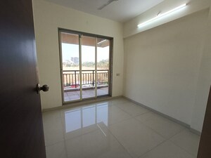 Room in 1 BHK Apartment at Kendale Emeralds, Badlapur East – for Sale