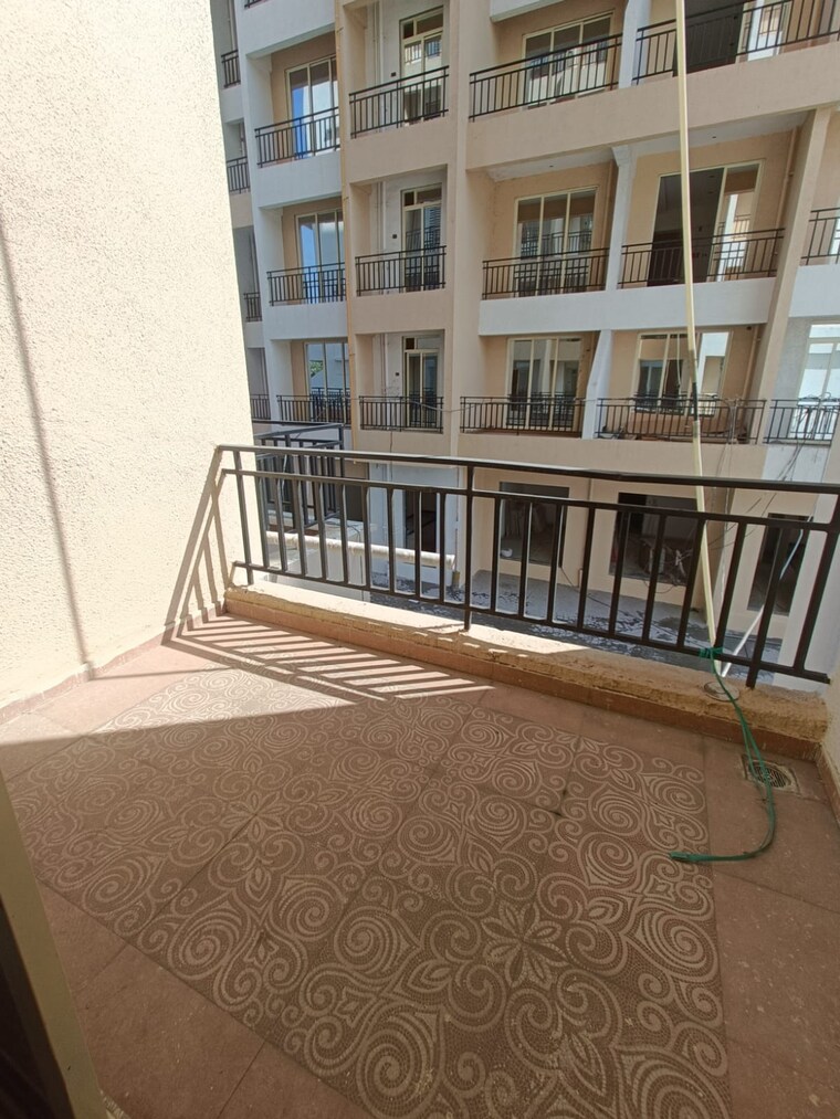 Balcony, kendale-emeralds 1 Bedroom 630 Sq.Ft. Apartment In Badlapur East Thane 8410333