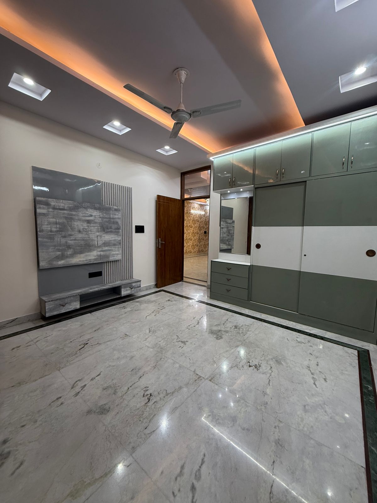 3 BHK + Pooja Room,Extra Room 2000 Sq.Ft. Apartment in Skytech Magadh