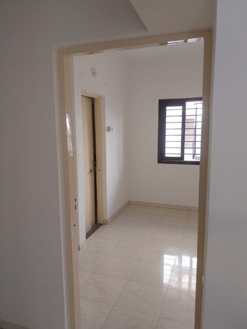 Room in 4 BHK Independent House at Science City – for Rent