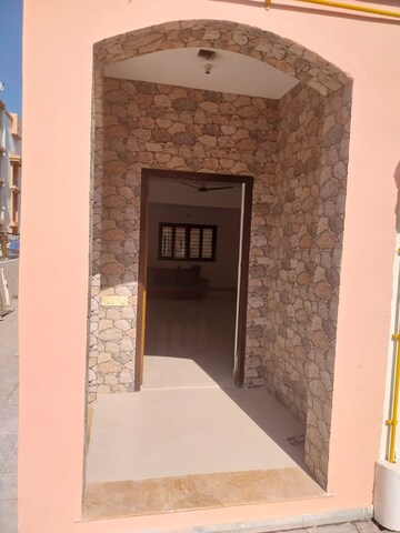 Room in 4 BHK Independent House at Science City – for Rent