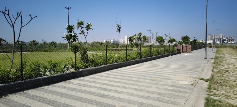 Exterior View, pinewood-enclave  200 Sq.Mt. Plot In Wave City Ghaziabad 8410497