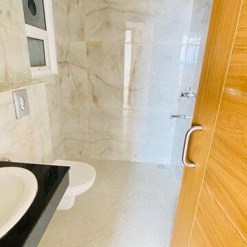 Bathroom in 2 BHK Apartment at Omaxe Lake, Mullanpur – for Rent
