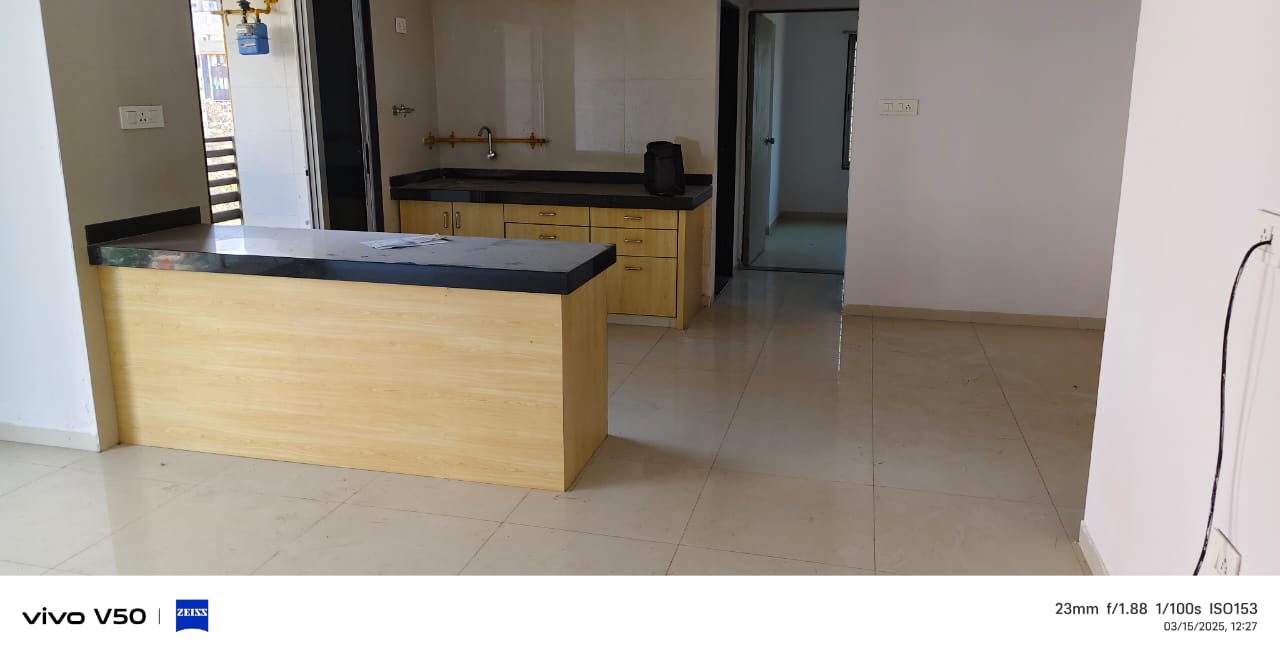 2 BHK Apartment For Sale in Pal