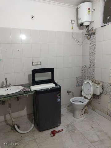 Bathroom in 2 BHK Apartment at Narkanda Apartment, Sector 31 – for Rent