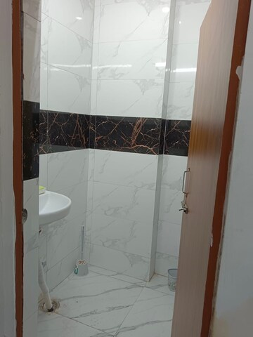 Bathroom in 2 BHK Builder Floor at Lajpat Nagar 4 – for Rent