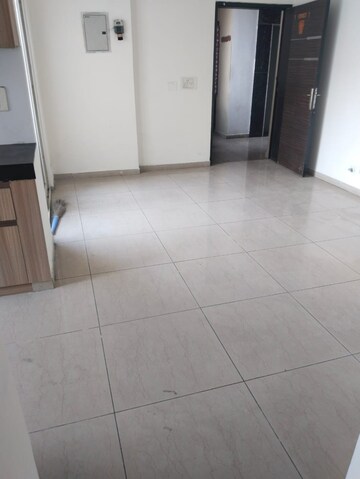 Room in 2 BHK Apartment at Homes 121, Sector 121 – for Rent