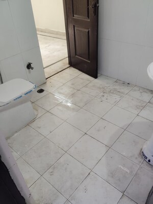 Bathroom in 3 BHK Builder Floor at Sector 43 – for Sale