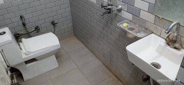 Bathroom in 2 BHK Builder Floor at Dwarka Mor – for Rent