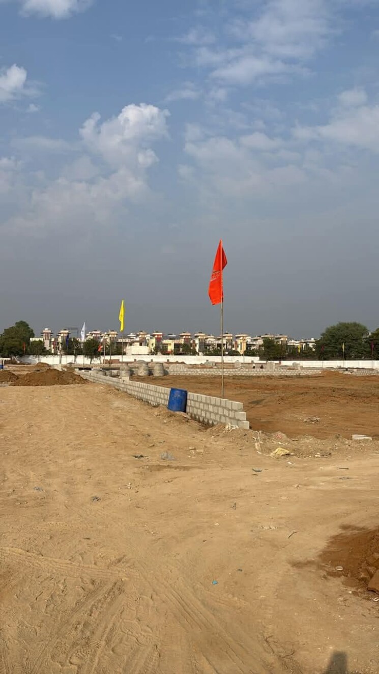 Listing Cover Image